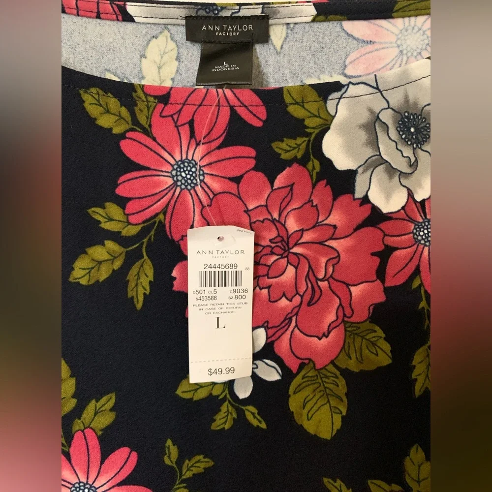 NWT Ann Taylor Factory 3/4 Sleeve Floral Blouse Size‎ Large Elegant Feminine